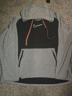 Nike Men’s Black & Gray Zip Pocket Hoodie with Red Drawstrings